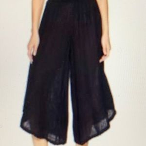 Michael Stars Gauze Cropped Wide Leg Capris/Pants